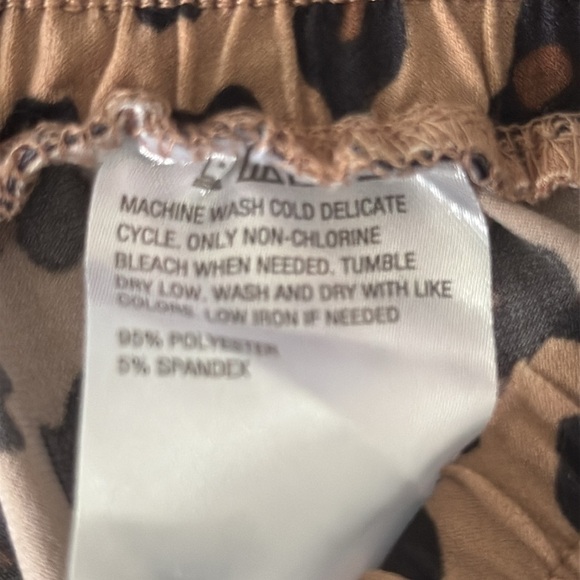 IMAN Leopard Cheetah Luxury Resort Palazzo Pants Vacation Cruise EUC Size Small - Picture 8 of 8